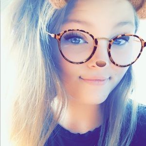 Meet your Posher, Skylar